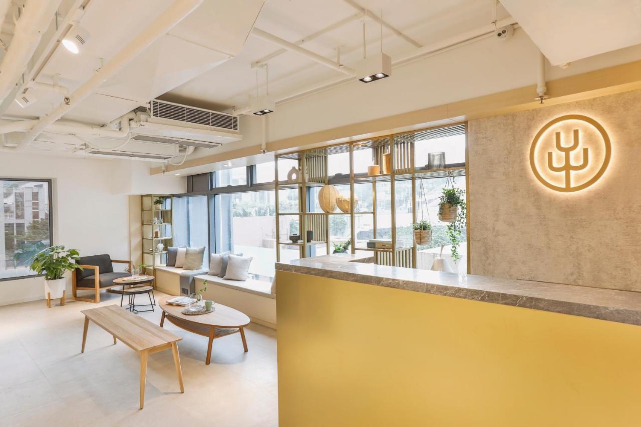 Отель Urbanwood Ap Lei Chau Гонконг Экстерьер фото